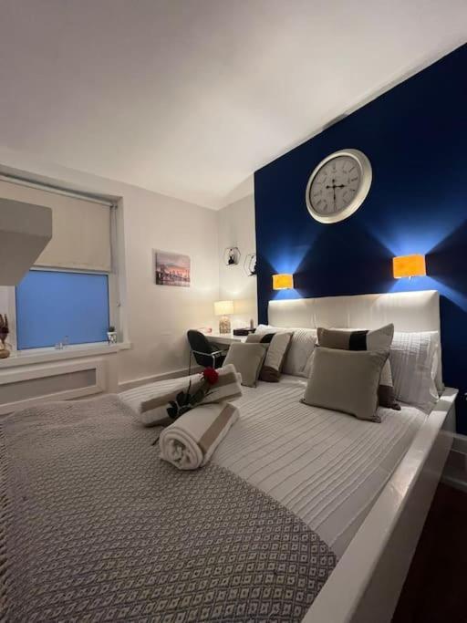 לונדון Modern Studio In Barbican Ec1 - Blue - F4 מראה חיצוני תמונה