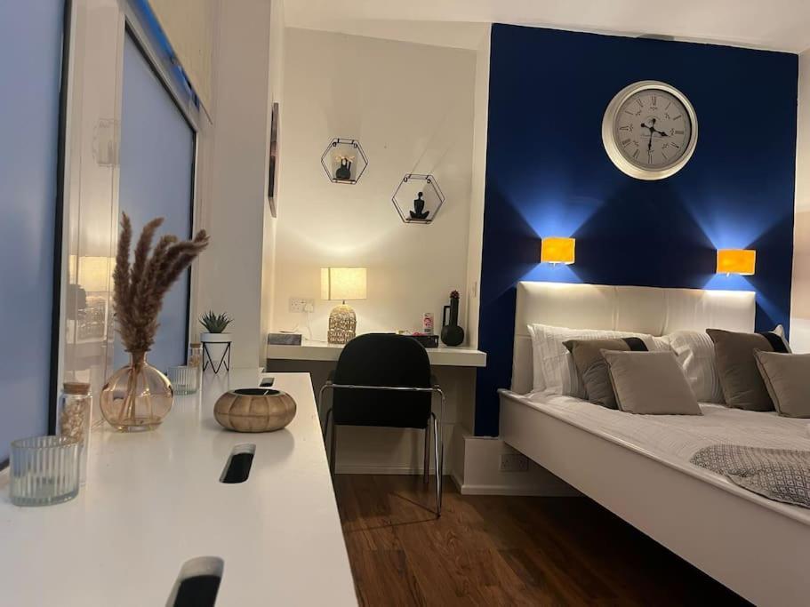 לונדון Modern Studio In Barbican Ec1 - Blue - F4 מראה חיצוני תמונה